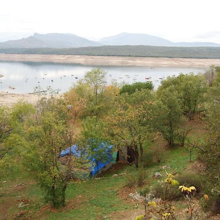 فندق Camping De Cervera De Buitrago المظهر الخارجي الصورة