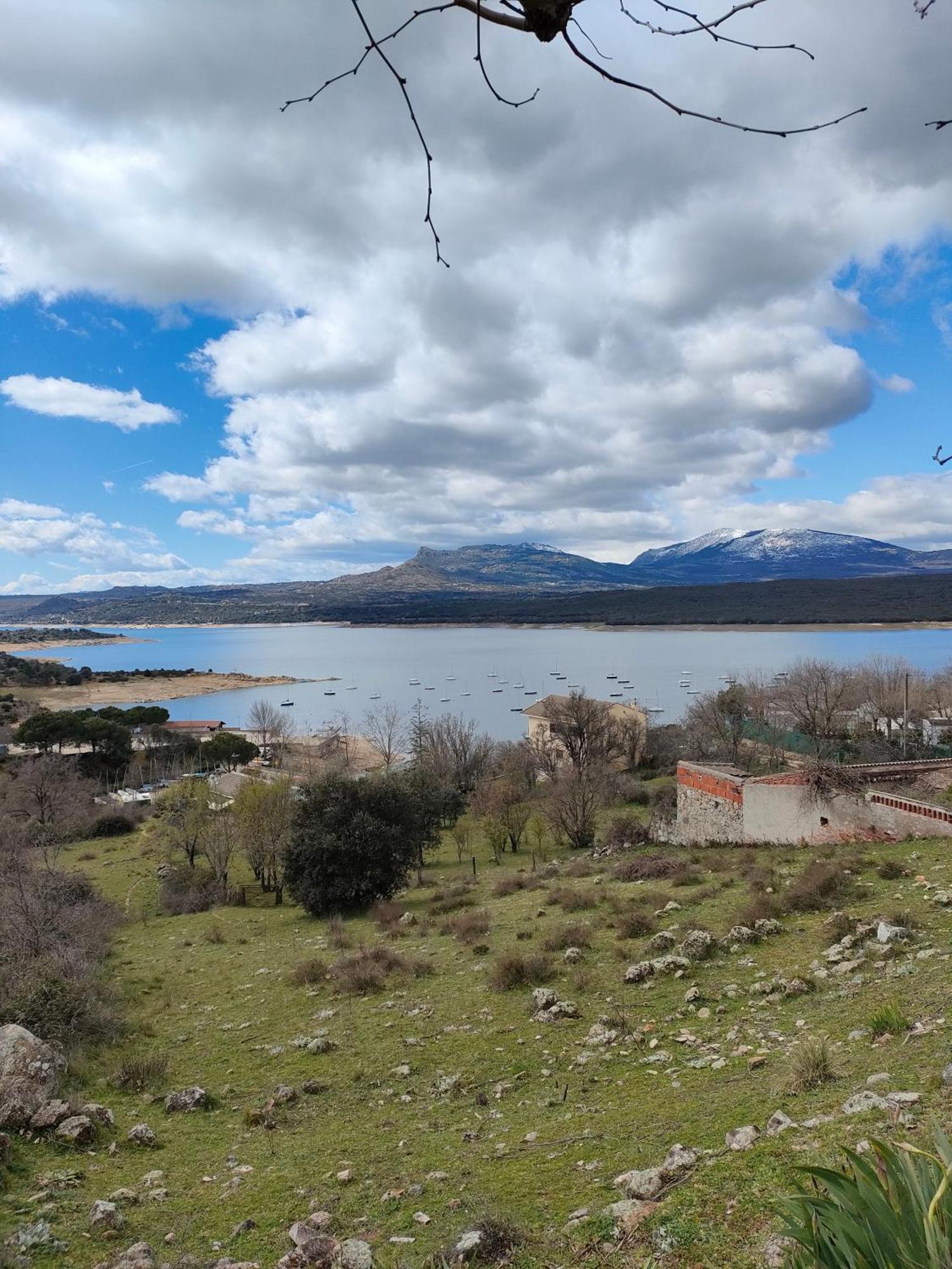 فندق Camping De Cervera De Buitrago المظهر الخارجي الصورة