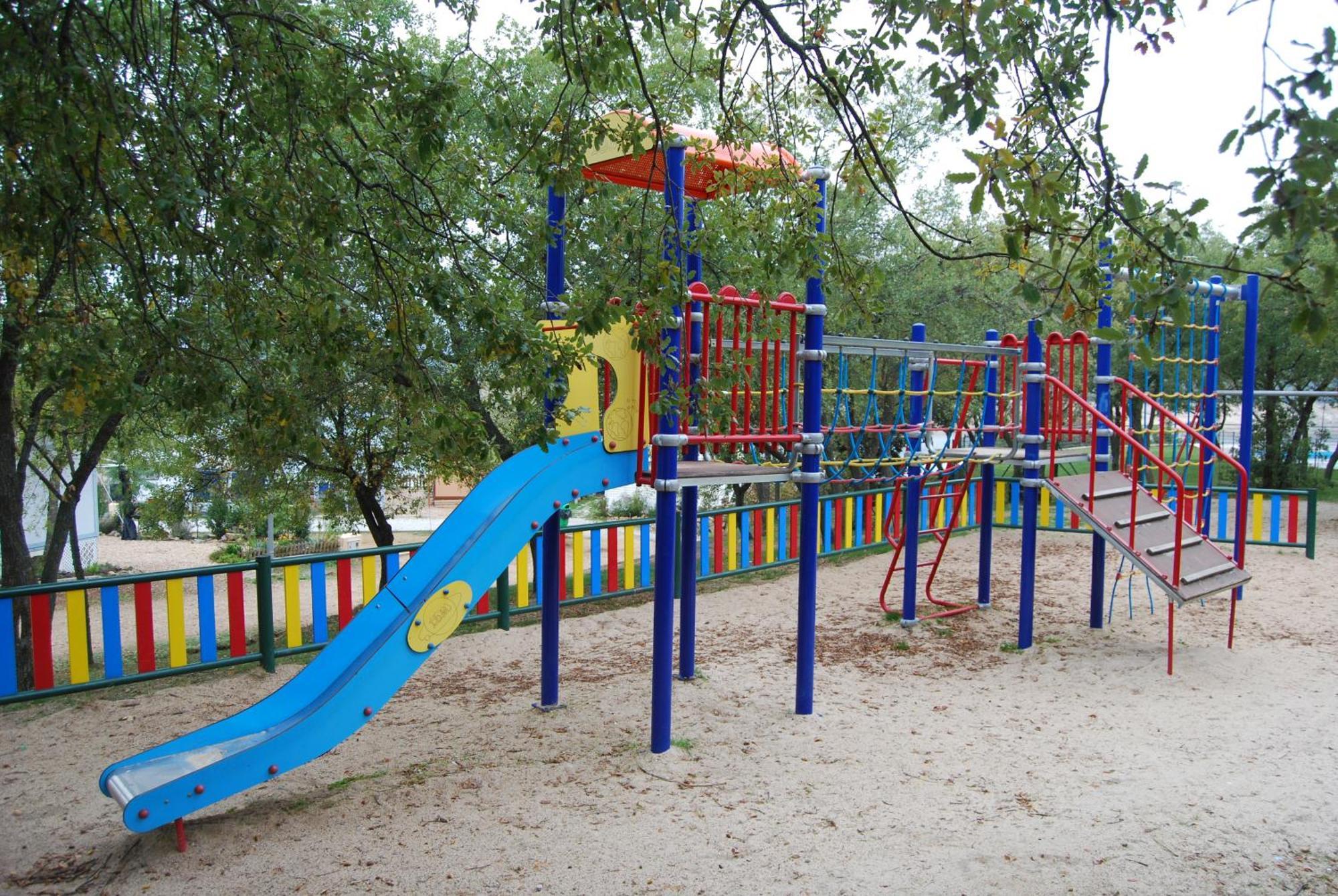 Camping De Cervera De Buitrago المظهر الخارجي الصورة